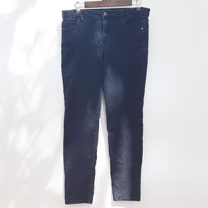 {Simply Vera: Vera Wang} Jeans